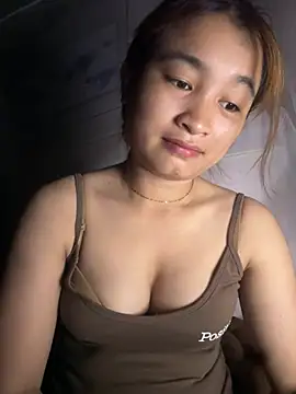 Cute-Sexyy webcam
