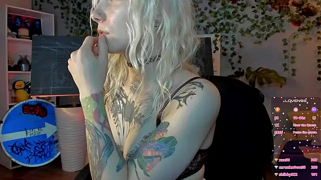 tattoo_art_baby webcam