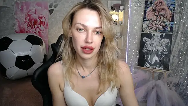 NickyAdamidi webcam