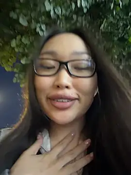 trytomakememoam webcam
