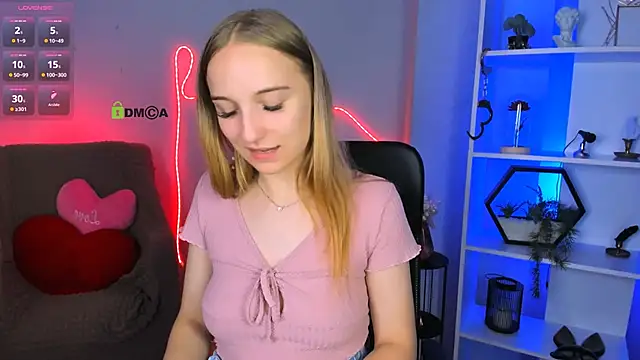 rebecca_smile webcam