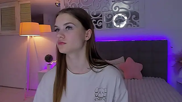 LuisaClover webcam