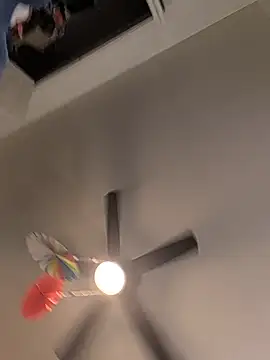 trippsgotlips webcam