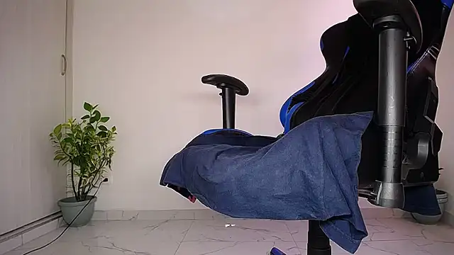 MAXJONES_2 webcam