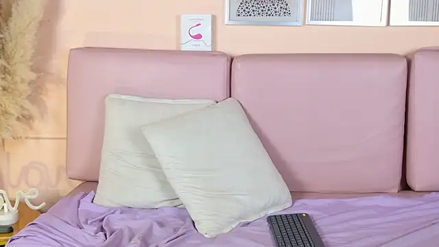 JazMaxxx webcam