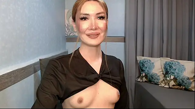 xMeganFucks69 webcam
