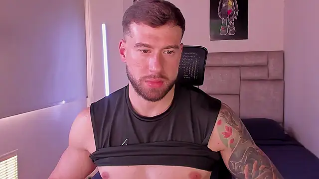 paul_rogerr webcam