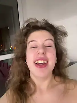 LilianBliss webcam