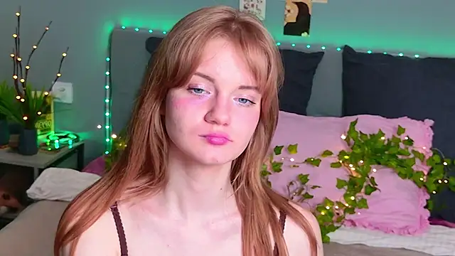 ElfieWhite webcam