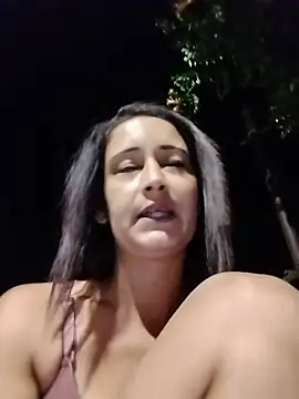 Alina03210 webcam