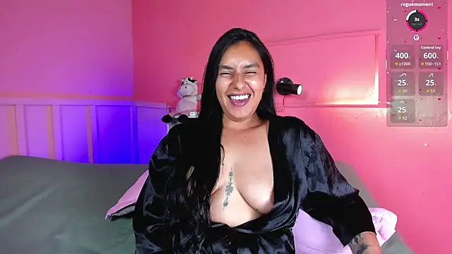 CURVY_EBONY_MILF webcam