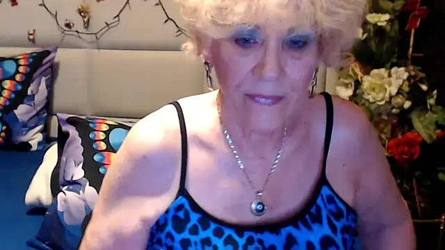 happywomanon - HappyWomanOn's free webcam - UK Sex Cams