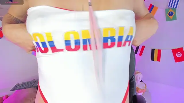 Amelie_Wine webcam