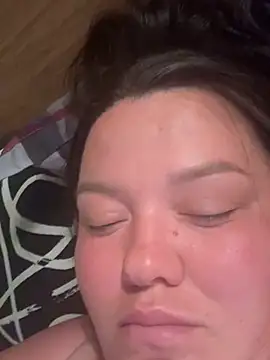 SunnyLeila2101 webcam
