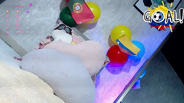 adara_le (F milf) - 2 dildos in the pussy