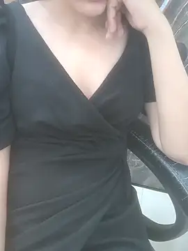sushmita0 live cam on StripChat
