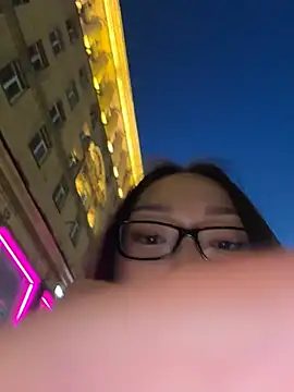 trytomakememoam webcam