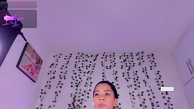 SelenaStonne webcam