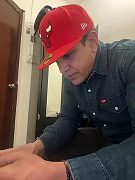 bigdick211292 webcam