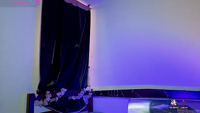 _Moon_Johnson webcam