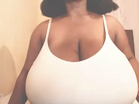 MissTits webcam