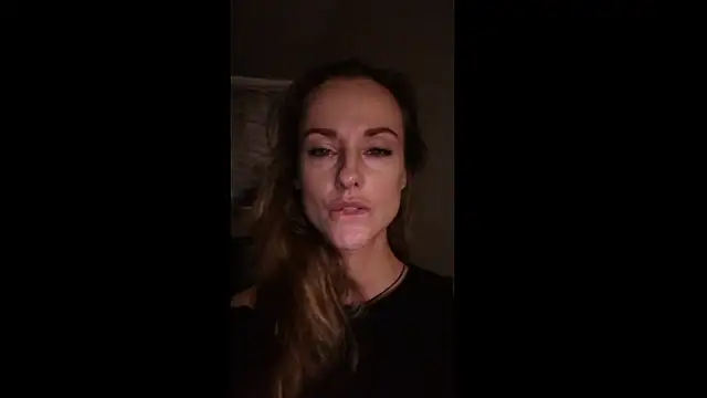 SuchArt_ webcam