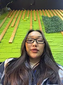 trytomakememoam webcam