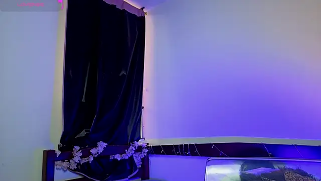 _Moon_Johnson webcam