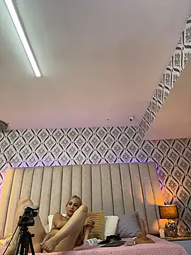 chiarabonds webcam