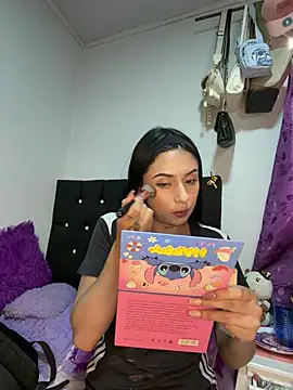 LilacNoir webcam
