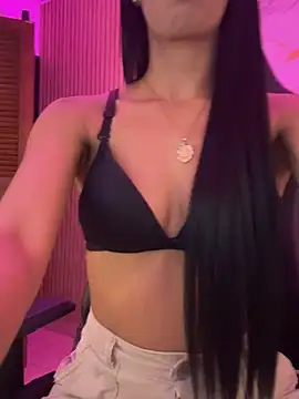 Naho_19 live cam on StripChat