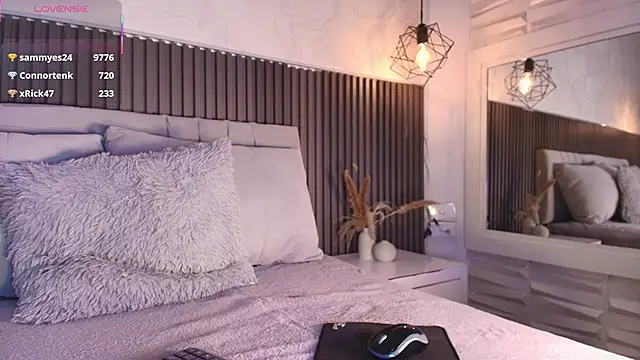 SHANONCLARK webcam