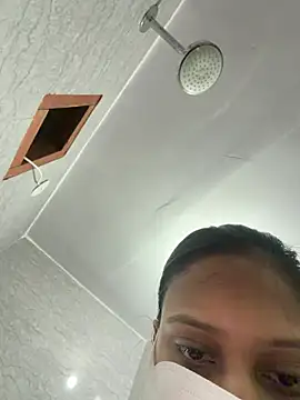 cute_girl_99 live cam on StripChat
