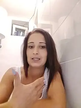 Alina03210 webcam