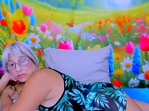 indianroxy webcam