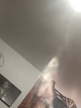 elpeluchenegroxxx3 webcam