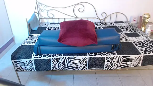 Roxanne_vale webcam