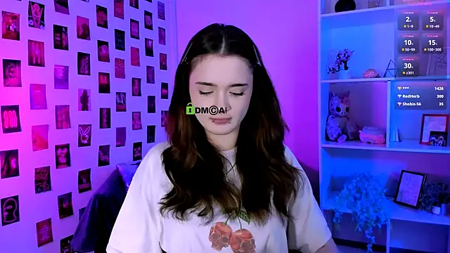liana_kisses webcam
