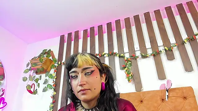 MeowMota_ live cam on StripChat