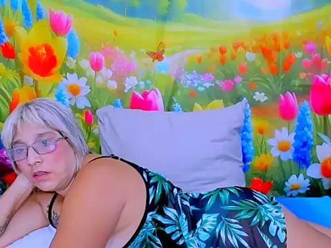 indianroxy webcam