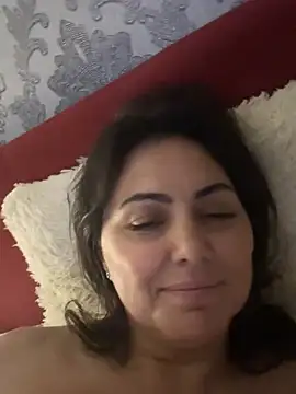 emma_roqueen (F milf) - Faithful slave return to his QUEEN :king