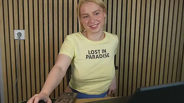 SweetPunisherr webcam