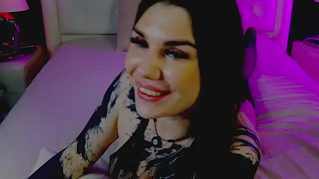 MaeveMoon webcam