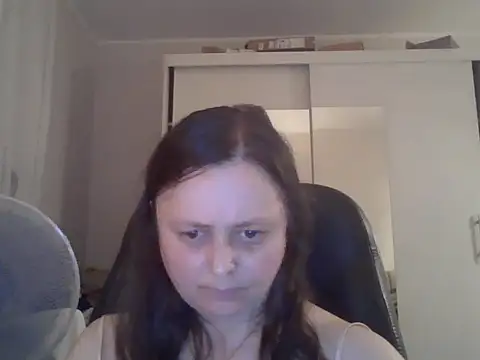 taylorlovely - TaylorLovely's free webcam - UK Sex Cams