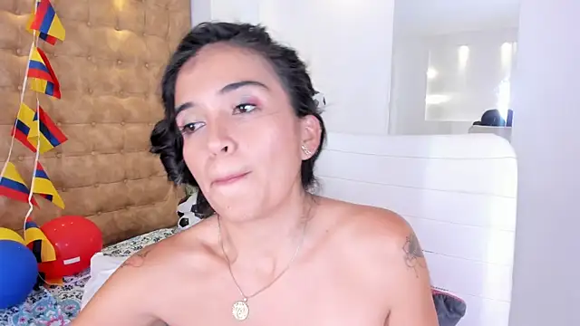 violet_giraldo webcam
