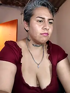 Yessi_rousse webcam