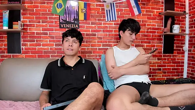 Hoot_boyss_ webcam