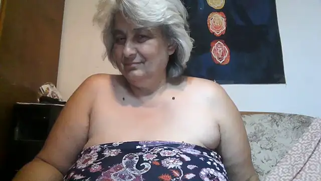 ExquisiteMature webcam
