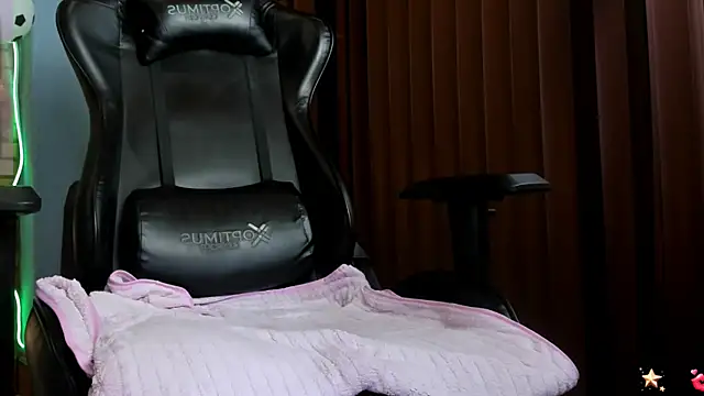 Lia_roselle webcam