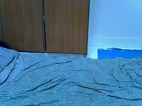 icy_pearl webcam